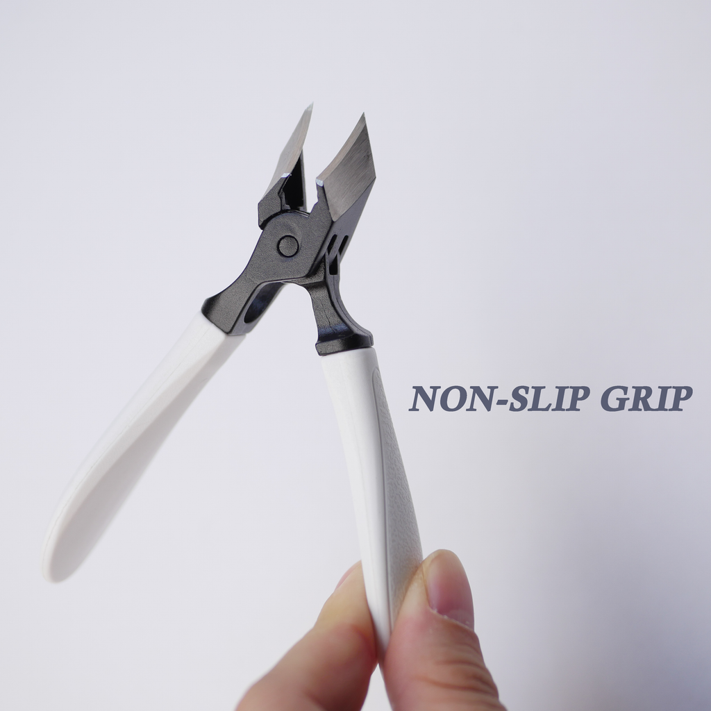 Professional Wide Jaw Slanted Nail Clipper - Heavy Duty Precision Trimmer for Thick & Ingrown Nails